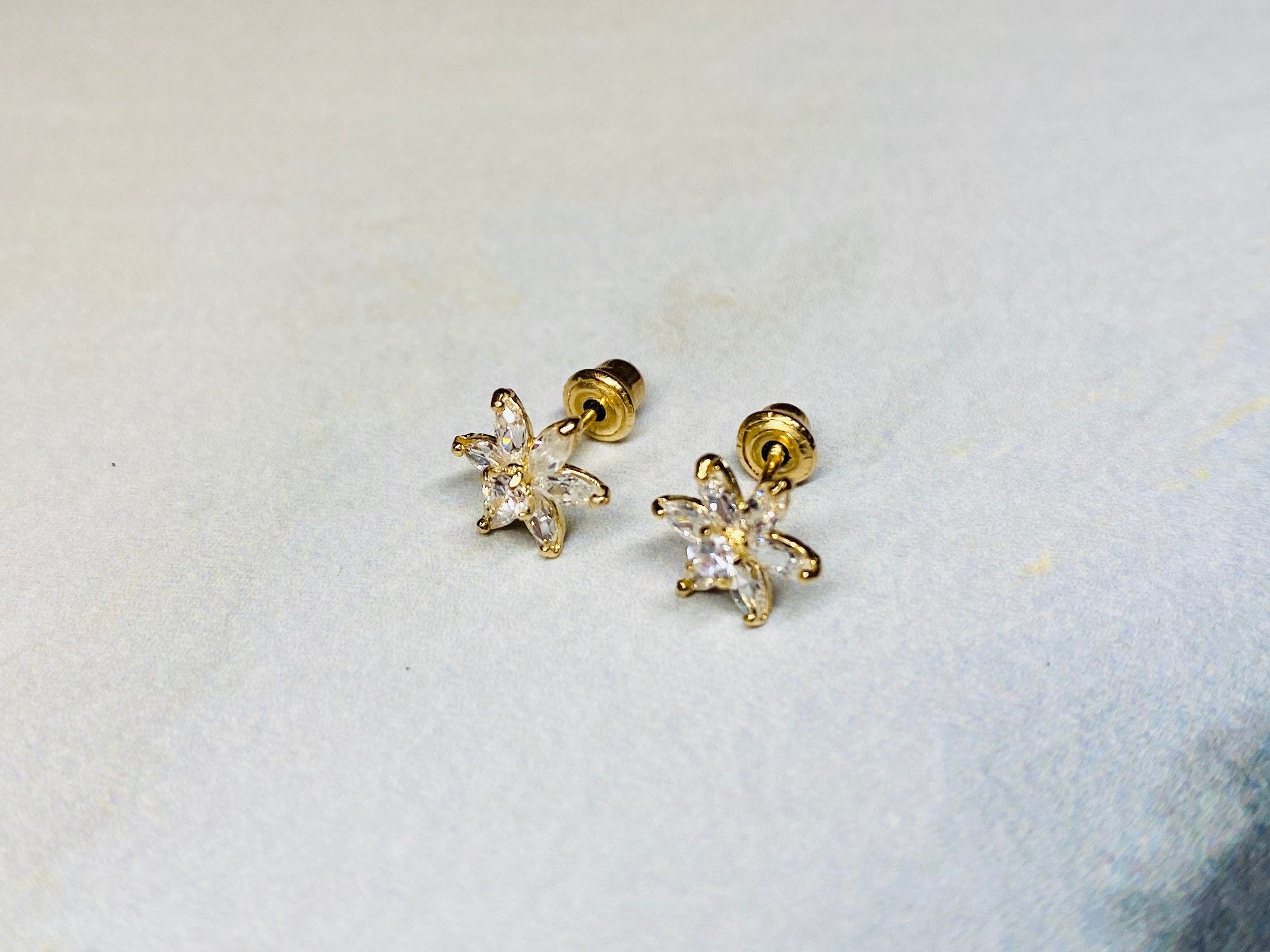 14K Real Gold Clear Stone Dainty Flower Screw Back Earrings. 14K Gold Earrings. 14K Gold. 14K Gold Jewelry.