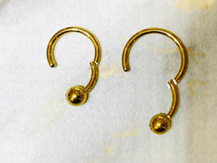 16G Gold Hinged Hoop Clicker with Undetachable Ball Center for Nose, Septum, Cartilage, Tragus Piercing and More. 8MM & 10MM. Nose Piercing.