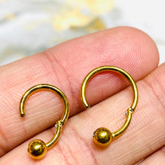 16G Gold Hinged Hoop Clicker with Undetachable Ball Center for Nose, Septum, Cartilage, Tragus Piercing and More. 8MM & 10MM. Nose Piercing.