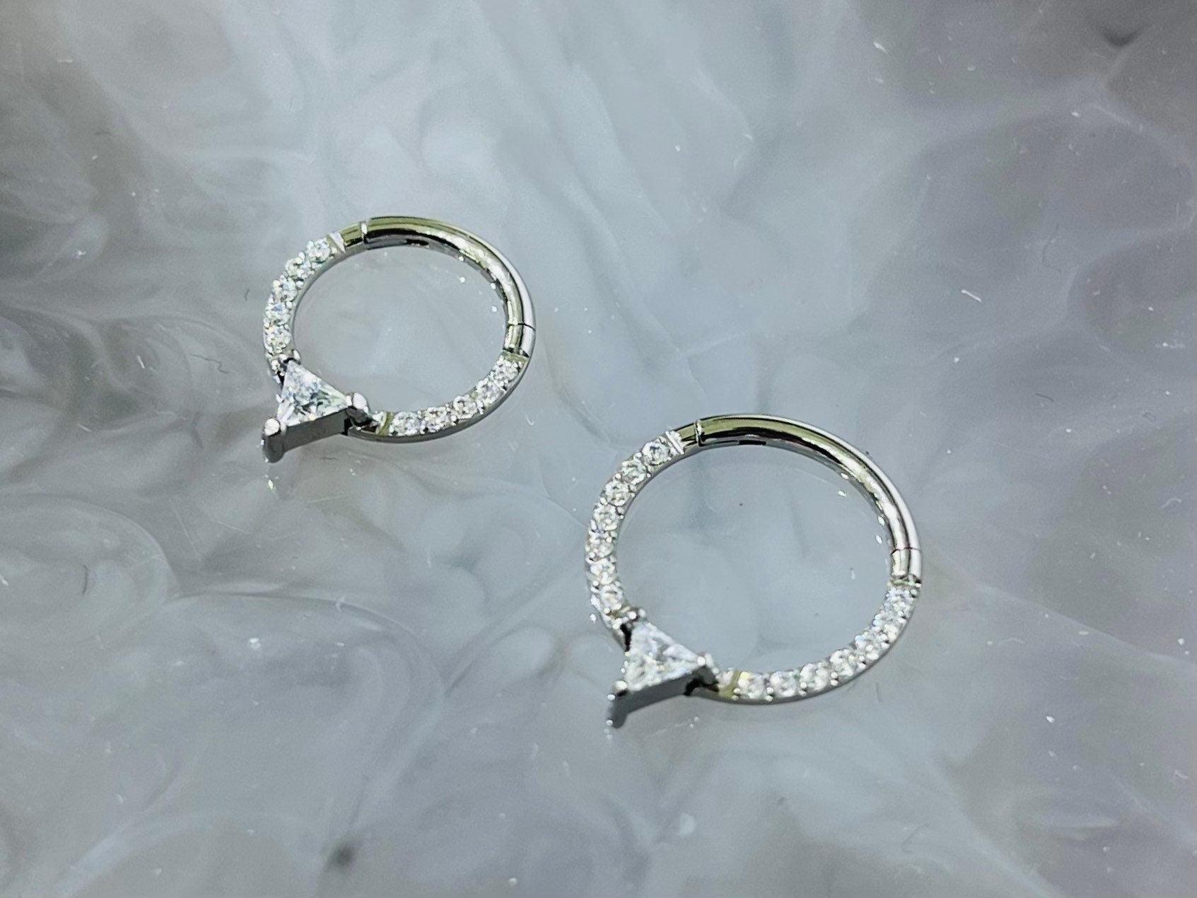 16G Silver Dainty Triangle Cut Hinged Septum Clicker Hoop Ring • Daith Ring • Daith Piercing • Septum Jewelry • Gift for Her