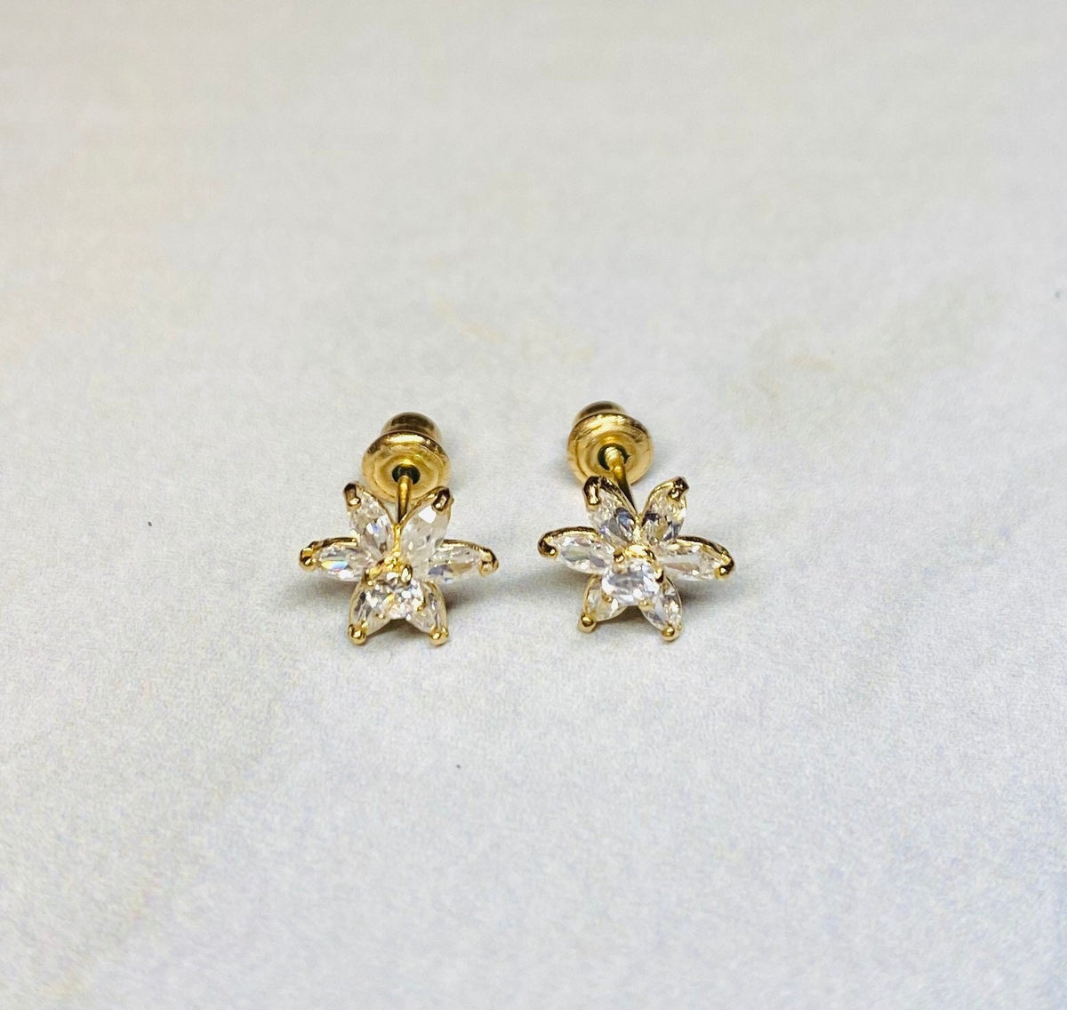 14K Real Gold Clear Stone Dainty Flower Screw Back Earrings. 14K Gold Earrings. 14K Gold. 14K Gold Jewelry.