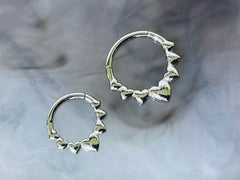 16G Silver Queen of Hearts Surgical Steel Seamless Hinged Septum Clicker Ring.