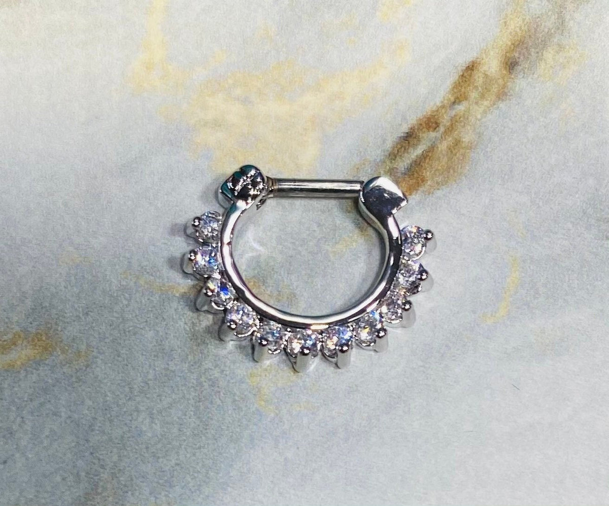 16G Silver Single Line Pronged Septum Clicker. Septum Ring. Septum Piercing. Septum Jewelry.