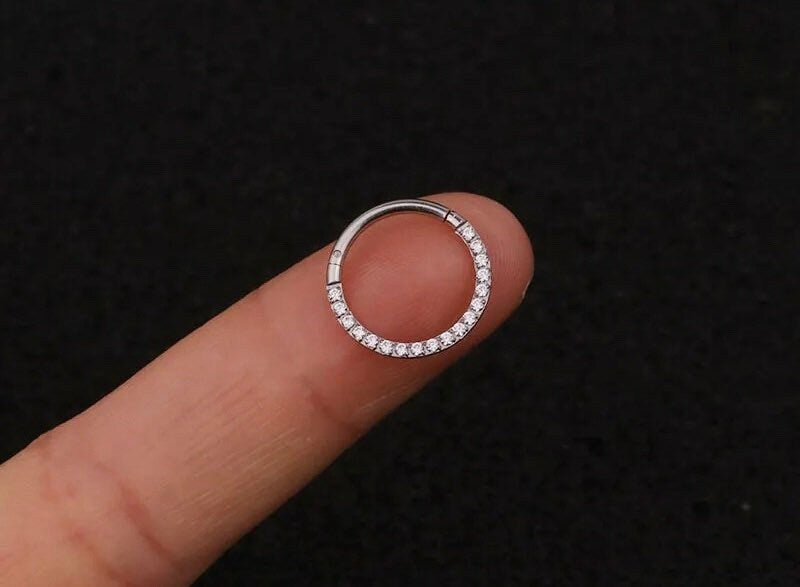 18G & 16G Silver Super Dainty Clear Gem Hinged Septum Clicker Ring. Septum Piercing. Nose Piercing. Cartilage Ring.