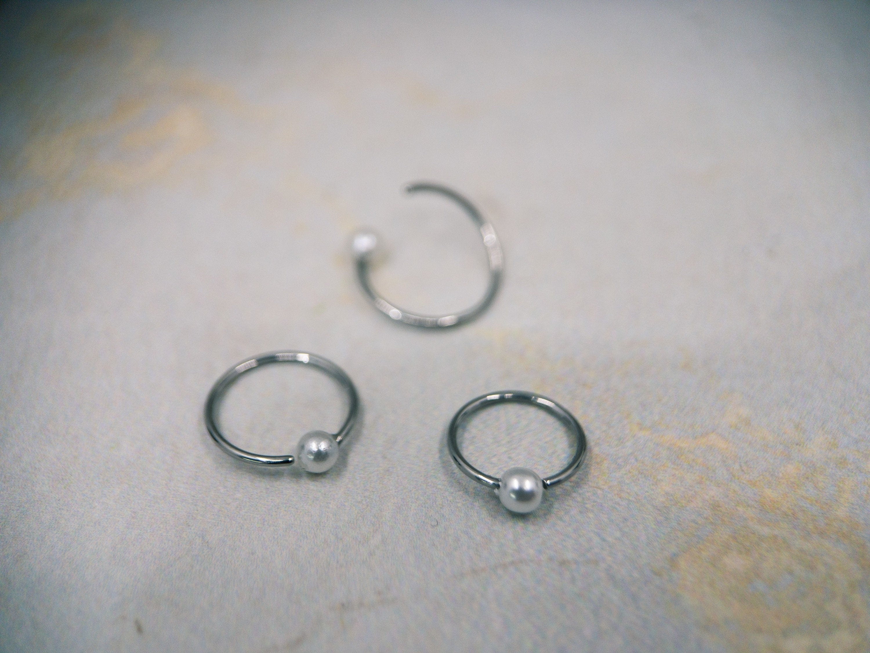 20G Dainty Minimal White Pearl Bendable Nose Hoop Ring • Cartilage Ring • Tragus Piercing • Nose Piercing