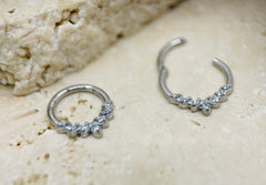 16G Silver Dainty Leaves Hinged Septum Clicker Hoop Ring, Septum Jewelry, Daith Piercing, Daith Ring, Gift for Her